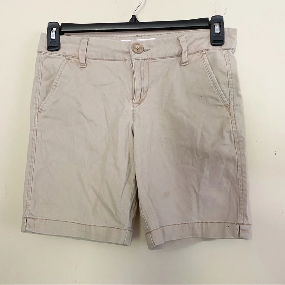 AEROPOSTALE khaki shorts four pockets 5/6